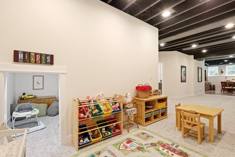 Tiny photo for 410 E 665 N, Valparaiso, IN 46383 (MLS # 12731538)