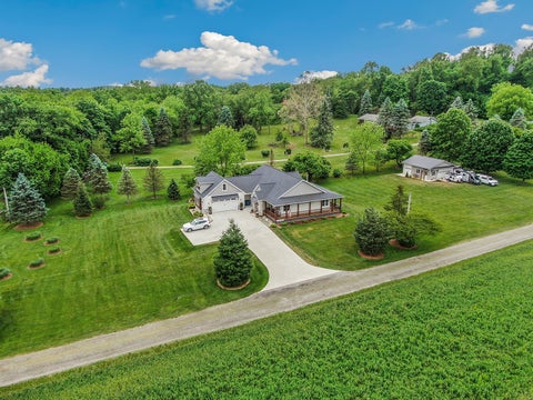 Tiny photo for 410 E 665 N, Valparaiso, IN 46383 (MLS # 12731538)