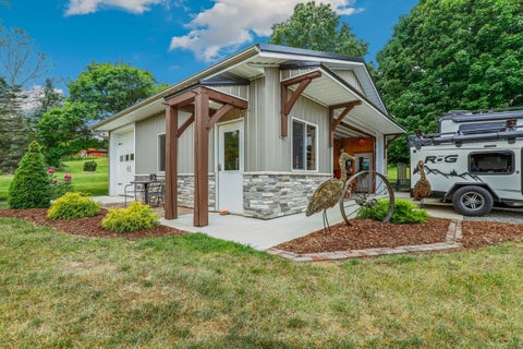 Tiny photo for 410 E 665 N, Valparaiso, IN 46383 (MLS # 12731538)