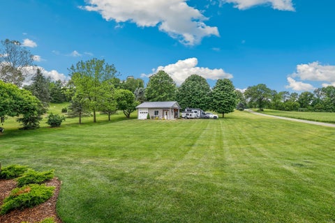 Tiny photo for 410 E 665 N, Valparaiso, IN 46383 (MLS # 12731538)