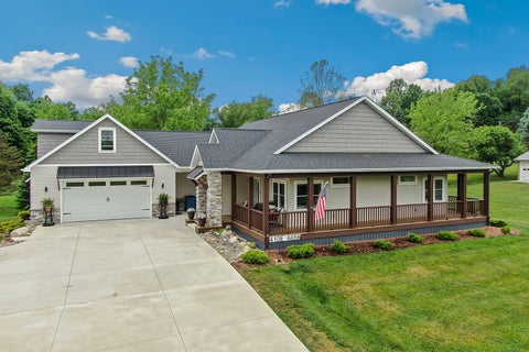 Tiny photo for 410 E 665 N, Valparaiso, IN 46383 (MLS # 12731538)