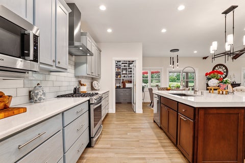 Tiny photo for 410 E 665 N, Valparaiso, IN 46383 (MLS # 12731538)