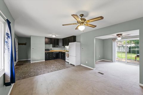Tiny photo for 2006 E Michigan Avenue, Urbana, IL 61802 (MLS # 12451169)