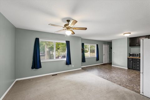 Tiny photo for 2006 E Michigan Avenue, Urbana, IL 61802 (MLS # 12451169)