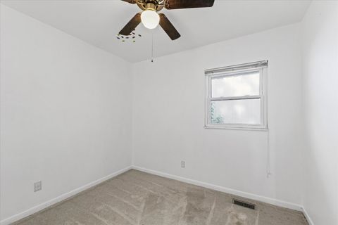 Tiny photo for 2006 E Michigan Avenue, Urbana, IL 61802 (MLS # 12451169)