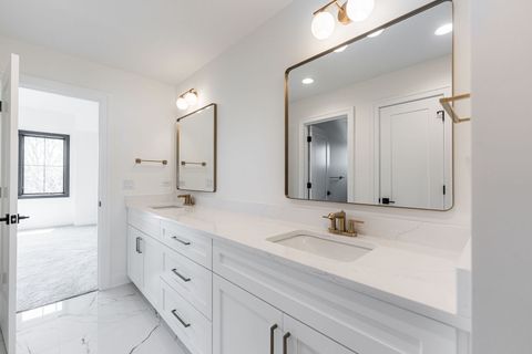 Tiny photo for 416 Chicago Avenue, Downers Grove, IL 60515 (MLS # 12507370)