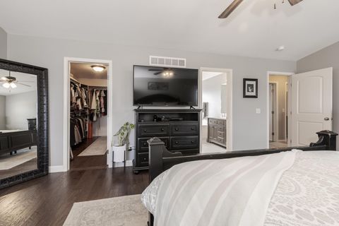 Tiny photo for 2215 Savanna Road, Bloomington, IL 61705 (MLS # 12580056)