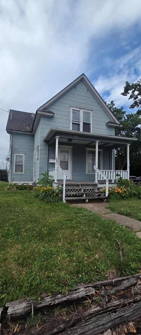 Tiny photo for 1813-1815 Avenue of the Cities Avenue, Moline, IL 61265 (MLS # 12669819)