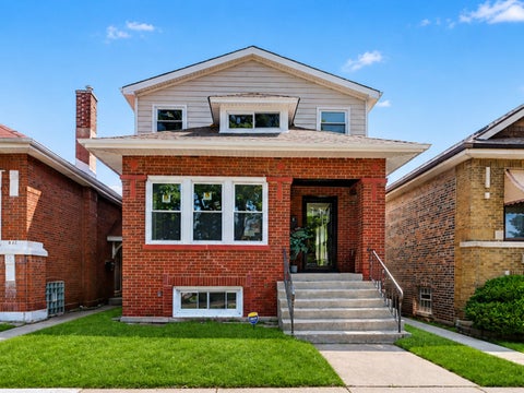 Photo of 8445 S Luella Avenue, Chicago, IL 60617 (MLS # 12738966)