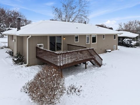 Tiny photo for 2010 Cimarron Drive, Freeport, IL 61032 (MLS # 12505065)