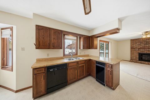 Tiny photo for 2010 Cimarron Drive, Freeport, IL 61032 (MLS # 12505065)