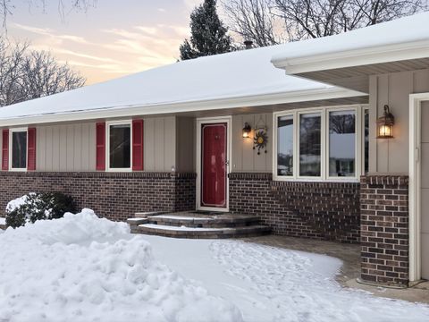 Tiny photo for 2010 Cimarron Drive, Freeport, IL 61032 (MLS # 12505065)