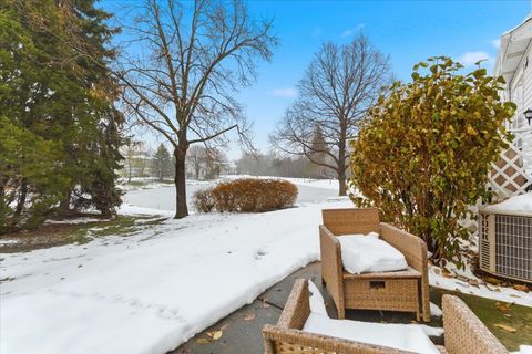 Tiny photo for 1389 S Candlestick Way, Waukegan, IL 60085 (MLS # 12531050)