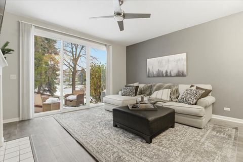 Tiny photo for 1389 S Candlestick Way, Waukegan, IL 60085 (MLS # 12531050)