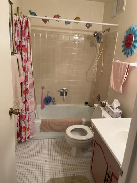 Tiny photo for 2211 S Stewart Avenue #1C, Lombard, IL 60148 (MLS # 12682993)