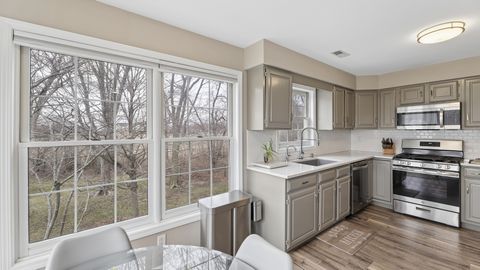 Tiny photo for 544 Bradbury Lane #544, Geneva, IL 60134 (MLS # 12585840)