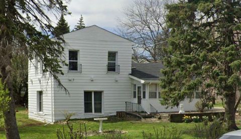 A home in North Chicago