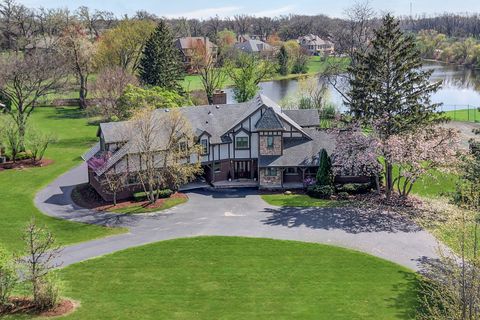 5 Horseshoe Lane Lemont IL 60439