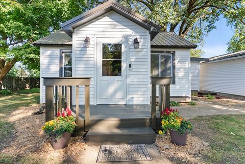 Tiny photo for 608 Douglas Street, Roanoke, IL 61561 (MLS # 12487913)