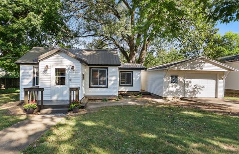 Photo of 608 Douglas Street, Roanoke, IL 61561 (MLS # 12487913)