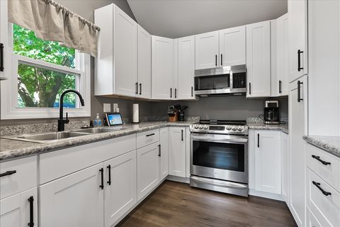 Tiny photo for 608 Douglas Street, Roanoke, IL 61561 (MLS # 12487913)