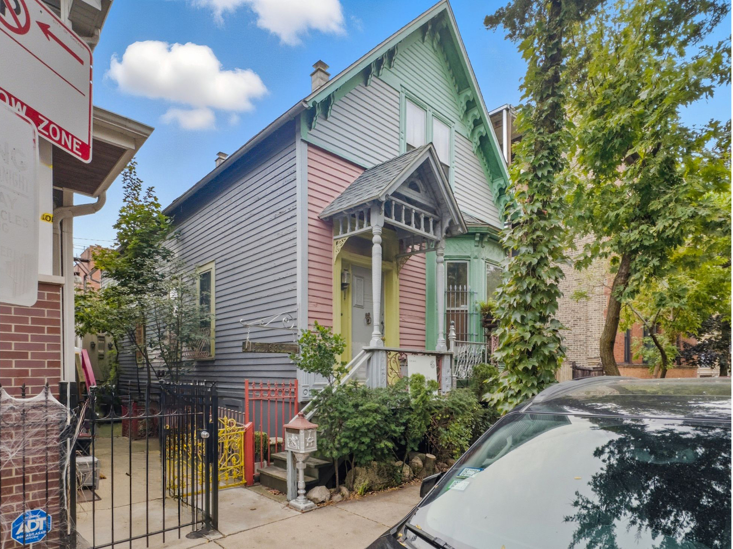 639 W Schubert Avenue