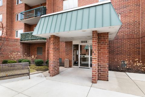 Tiny photo for 555 S River Road #607, Des Plaines, IL 60016 (MLS # 12596969)