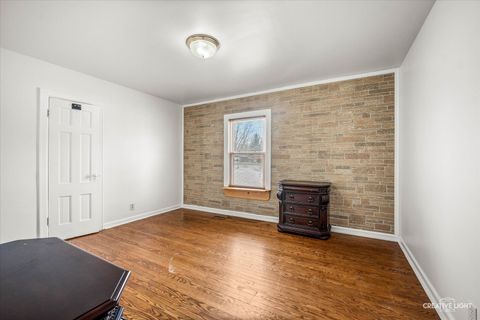 Tiny photo for 421 N Neltnor Boulevard, West Chicago, IL 60185 (MLS # 12548271)