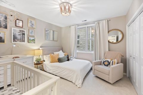 Tiny photo for 1132 W Wolfram Street #3, Chicago, IL 60657 (MLS # 12501405)