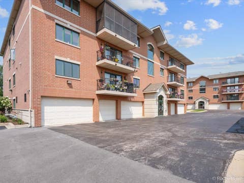 Tiny photo for 6830 W Winding Trail #101, Oak Forest, IL 60452 (MLS # 12715141)