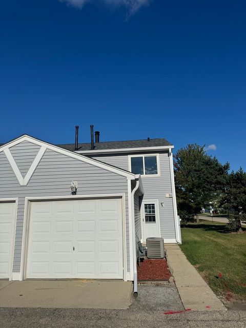 Photo of 420 Meadowgreen Lane, Round Lake Beach, IL 60073 (MLS # 12540349)