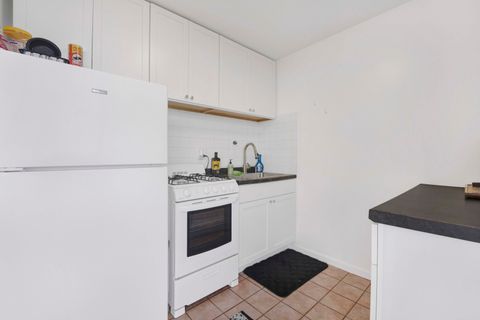 Tiny photo for 1555 N Dearborn Parkway #8c, Chicago, IL 60610 (MLS # 12578317)