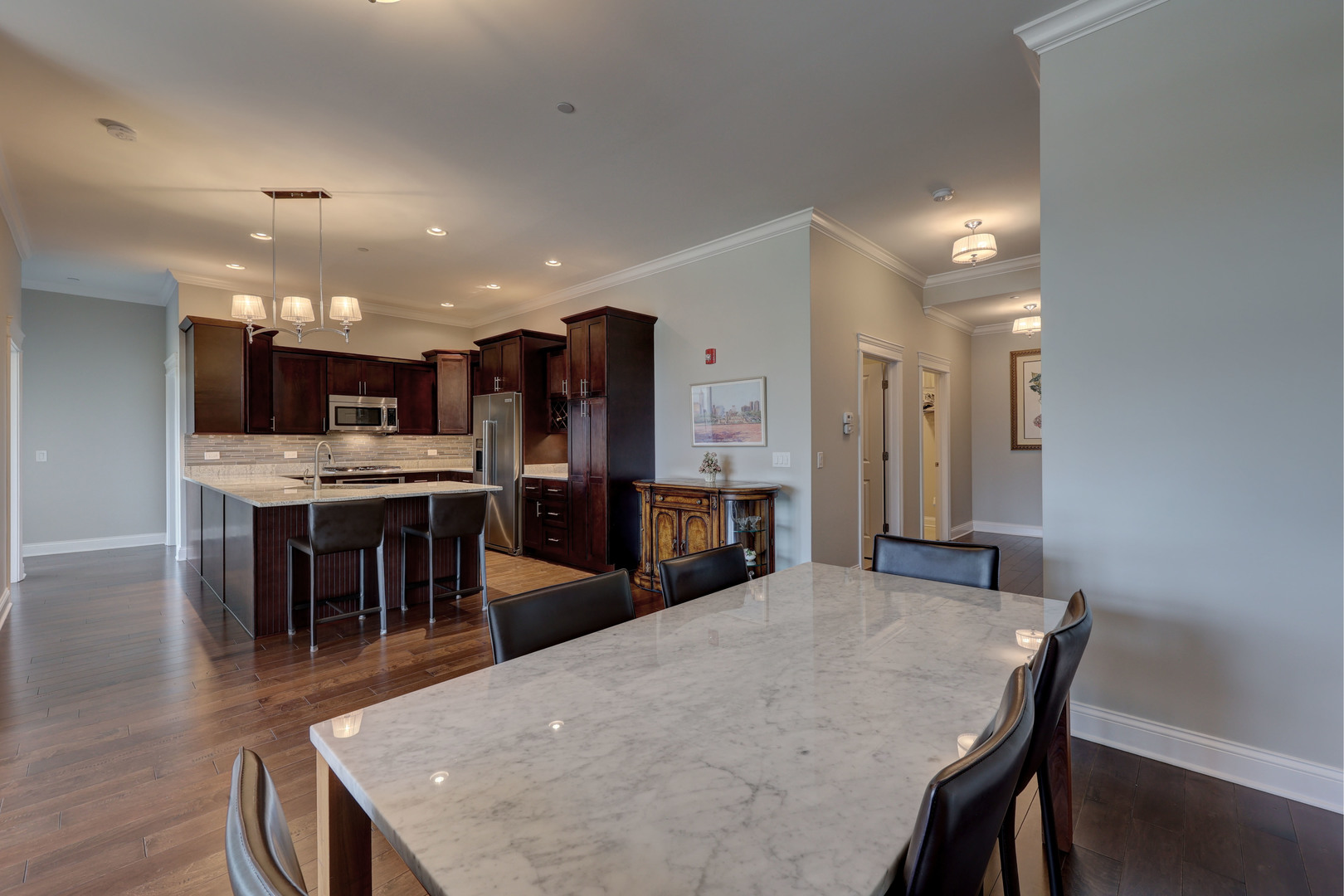 4929 Forest Avenue 4F