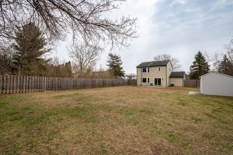 Tiny photo for 914 Wembley Drive, Island Lake, IL 60042 (MLS # 12593253)