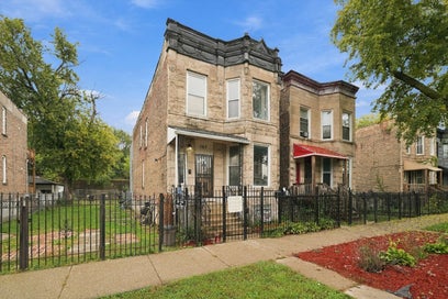 3912 W Fillmore Street Chicago IL 60624