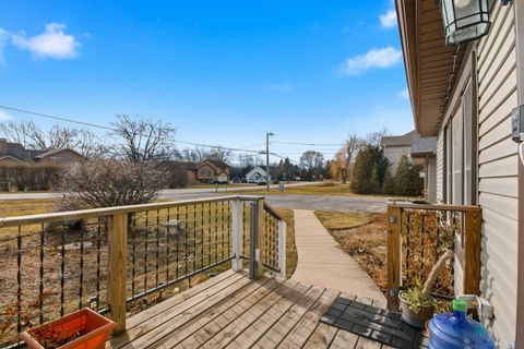 Tiny photo for 100 Pratt Boulevard, Roselle, IL 60172 (MLS # 12574902)