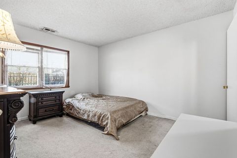 Tiny photo for 100 Pratt Boulevard, Roselle, IL 60172 (MLS # 12574902)