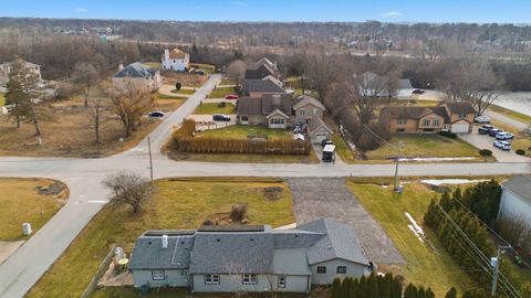 Tiny photo for 100 Pratt Boulevard, Roselle, IL 60172 (MLS # 12574902)