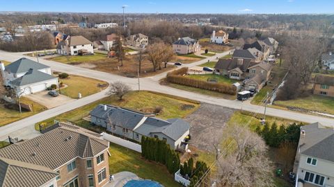 Tiny photo for 100 Pratt Boulevard, Roselle, IL 60172 (MLS # 12574902)