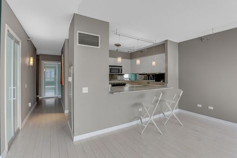 Tiny photo for 512 N Mcclurg Court #4409, Chicago, IL 60611 (MLS # 12597200)