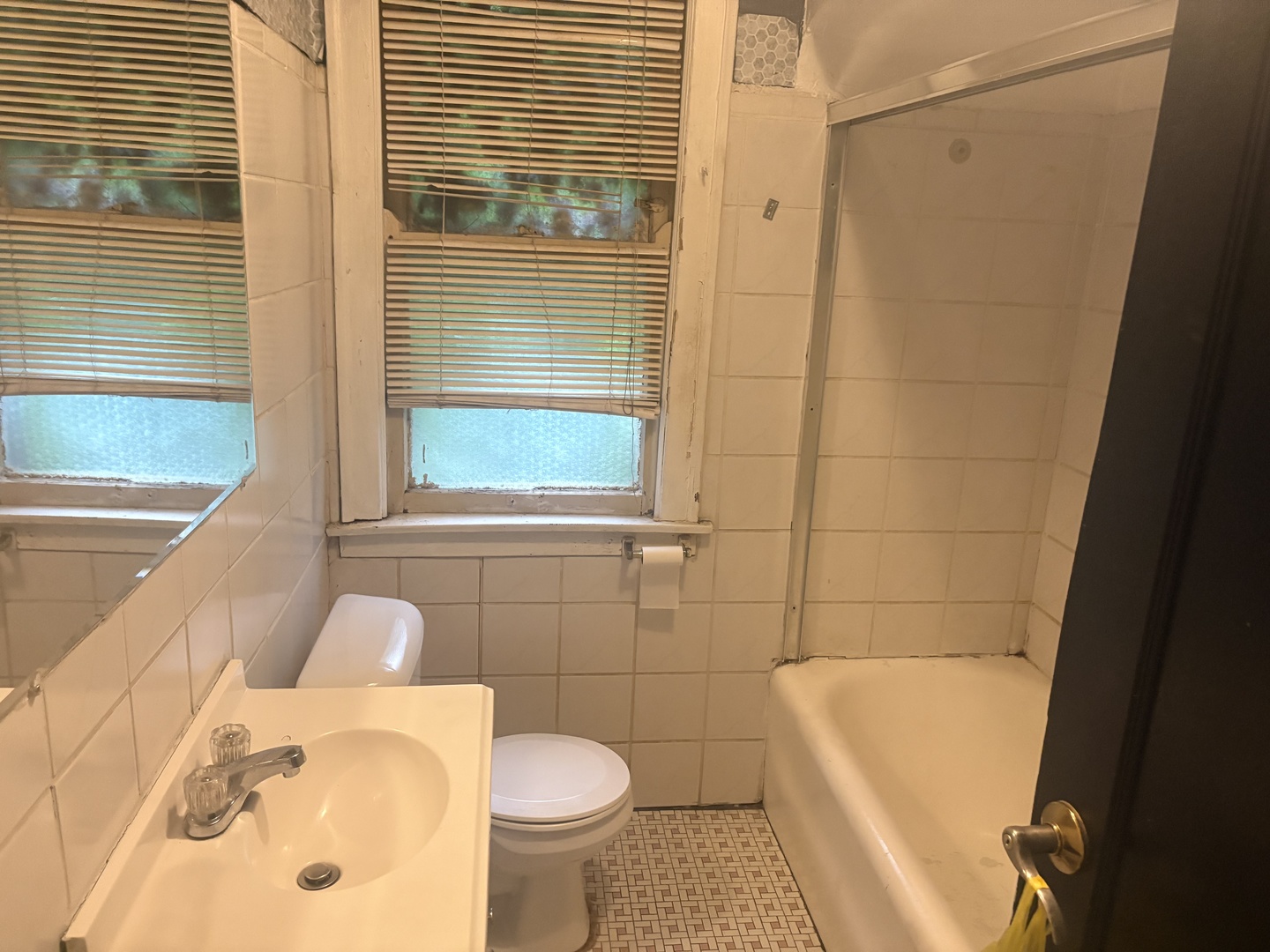 511 W 104TH Street