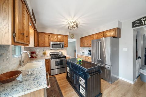 Tiny photo for 7405 W 157th Street, Orland Park, IL 60462 (MLS # 12488617)