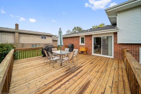 Tiny photo for 7405 W 157th Street, Orland Park, IL 60462 (MLS # 12488617)