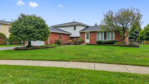 Photo of 7405 W 157th Street, Orland Park, IL 60462 (MLS # 12488617)