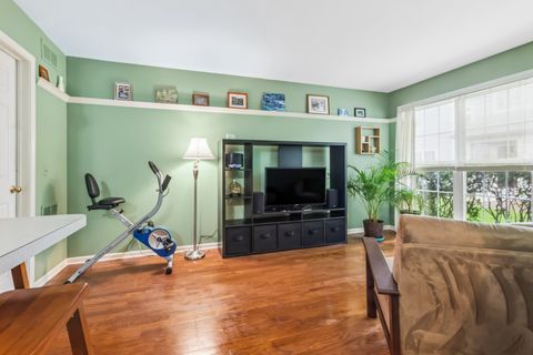 Tiny photo for 879 Dandridge Court, Elgin, IL 60120 (MLS # 12501308)