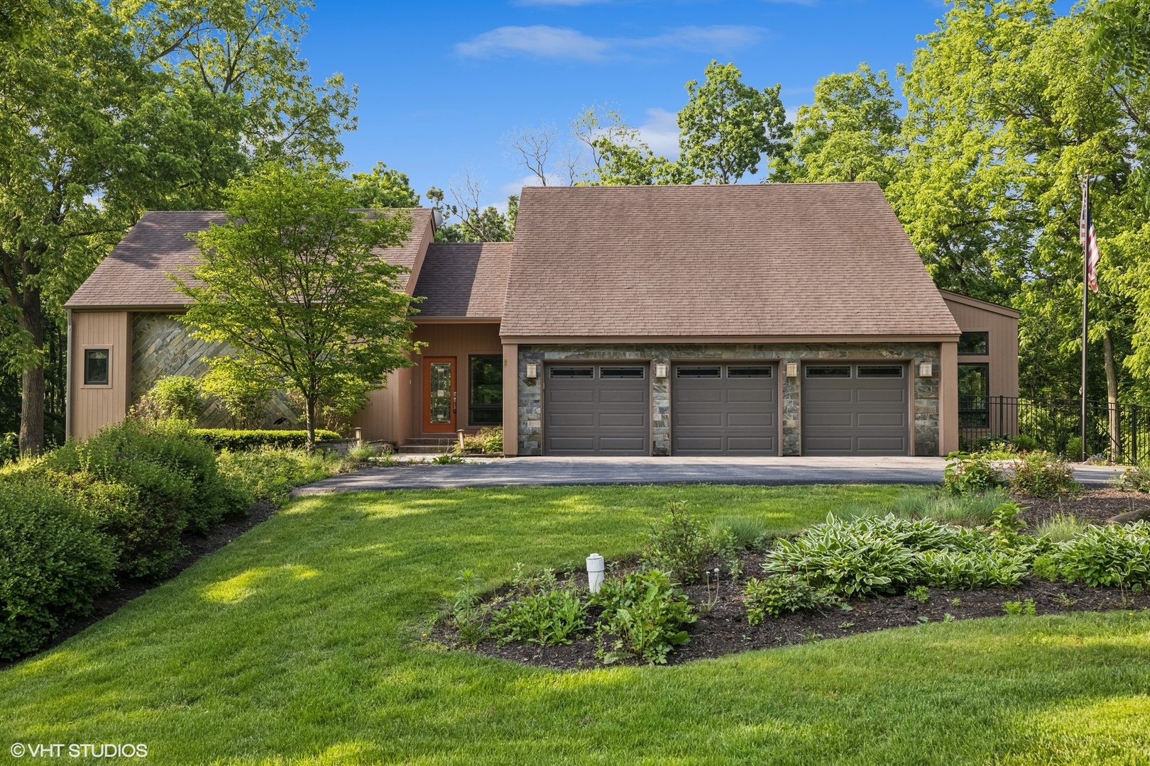 4901 Hill Road