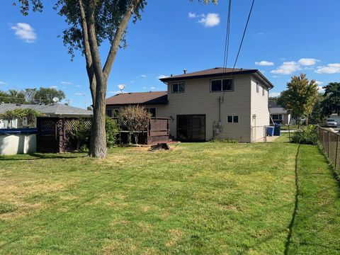 A home in Hickory Hills