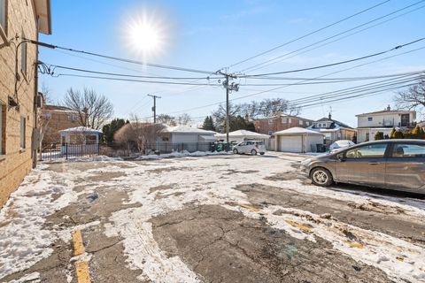 Tiny photo for 2222 N Harlem Avenue #1NW, Elmwood Park, IL 60707 (MLS # 12560973)