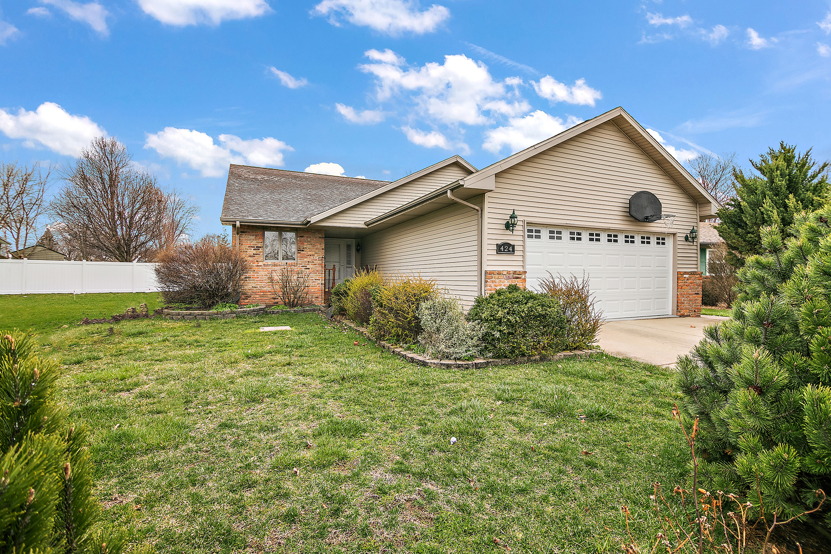 View Bourbonnais, IL 60914 house