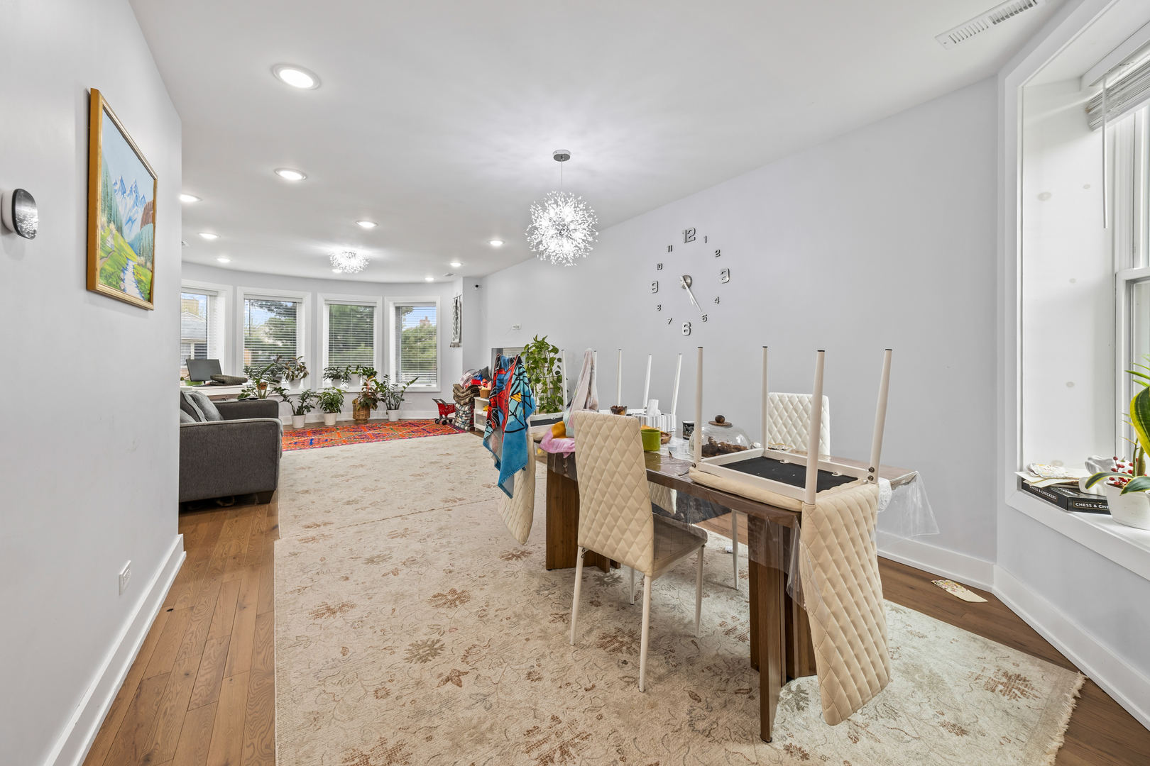 2550 W Balmoral Avenue 1